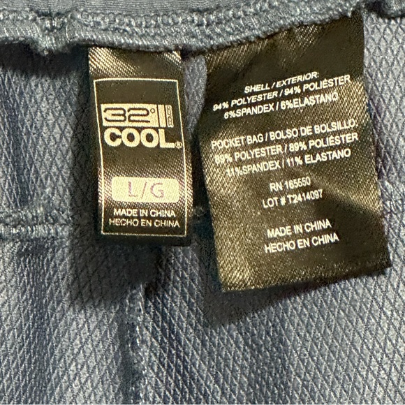 32 Degrees Women's Navy Athletic Shorts - Picture 4 of 4